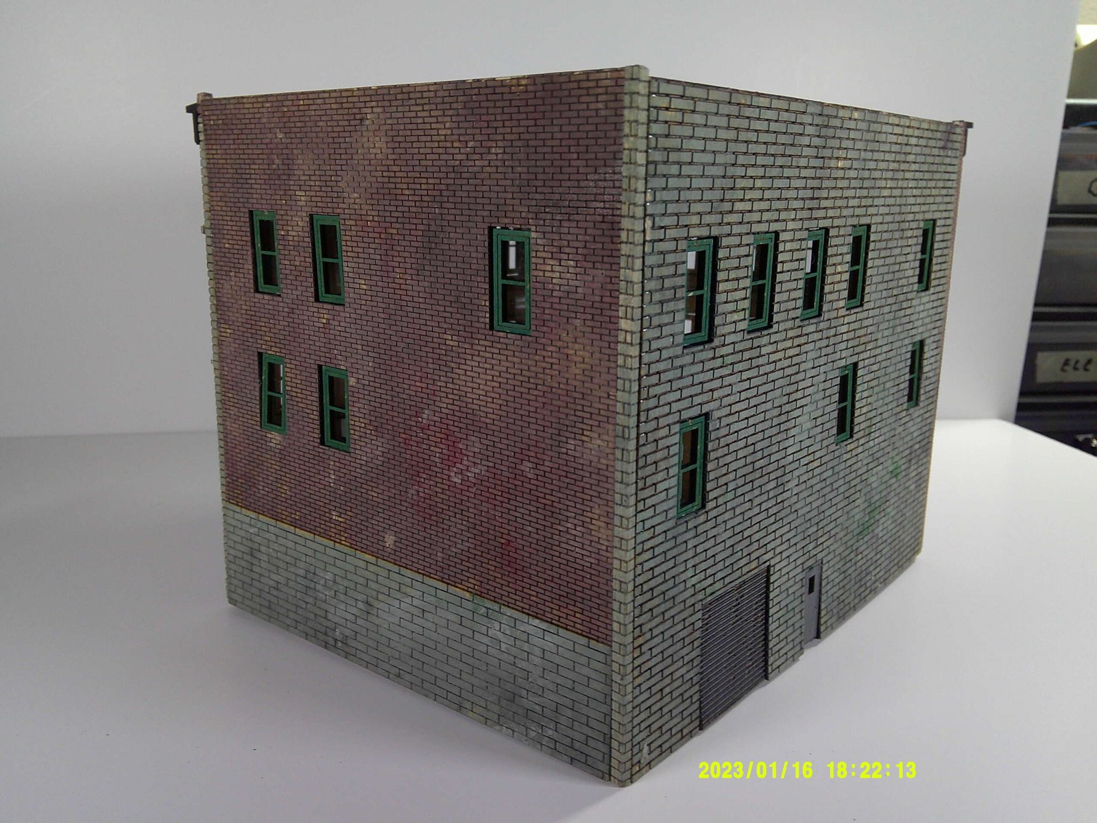 HO Laser Building Kit - Harry's Bar - Marion-Block Building, Ocala, FL - Image 9