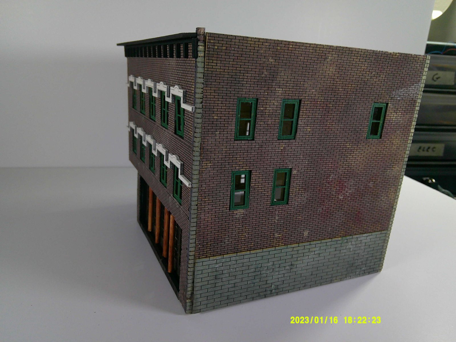 HO Laser Building Kit - Harry's Bar - Marion-Block Building, Ocala, FL - Image 10