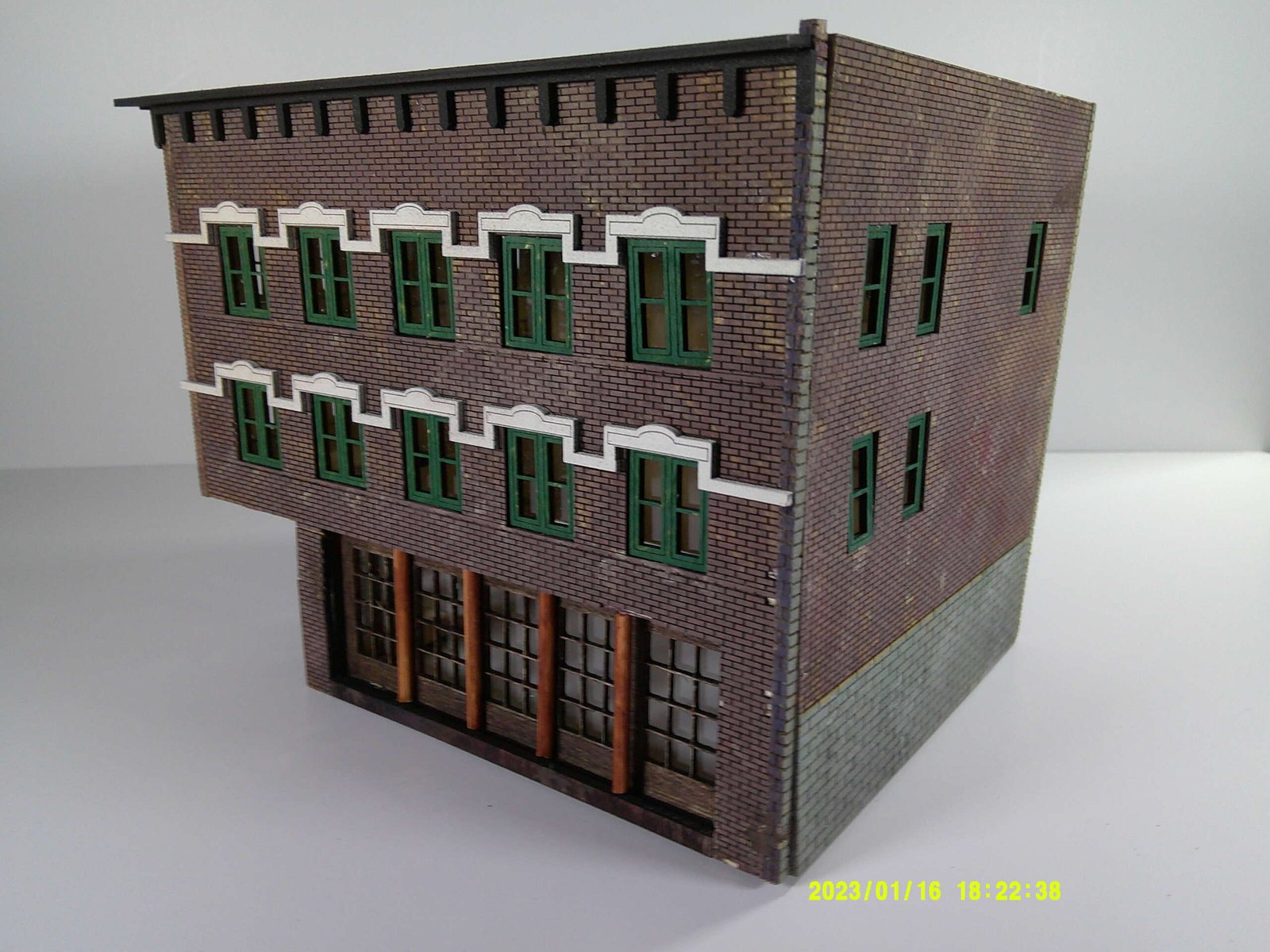 HO Laser Building Kit - Harry's Bar - Marion-Block Building, Ocala, FL - Image 2