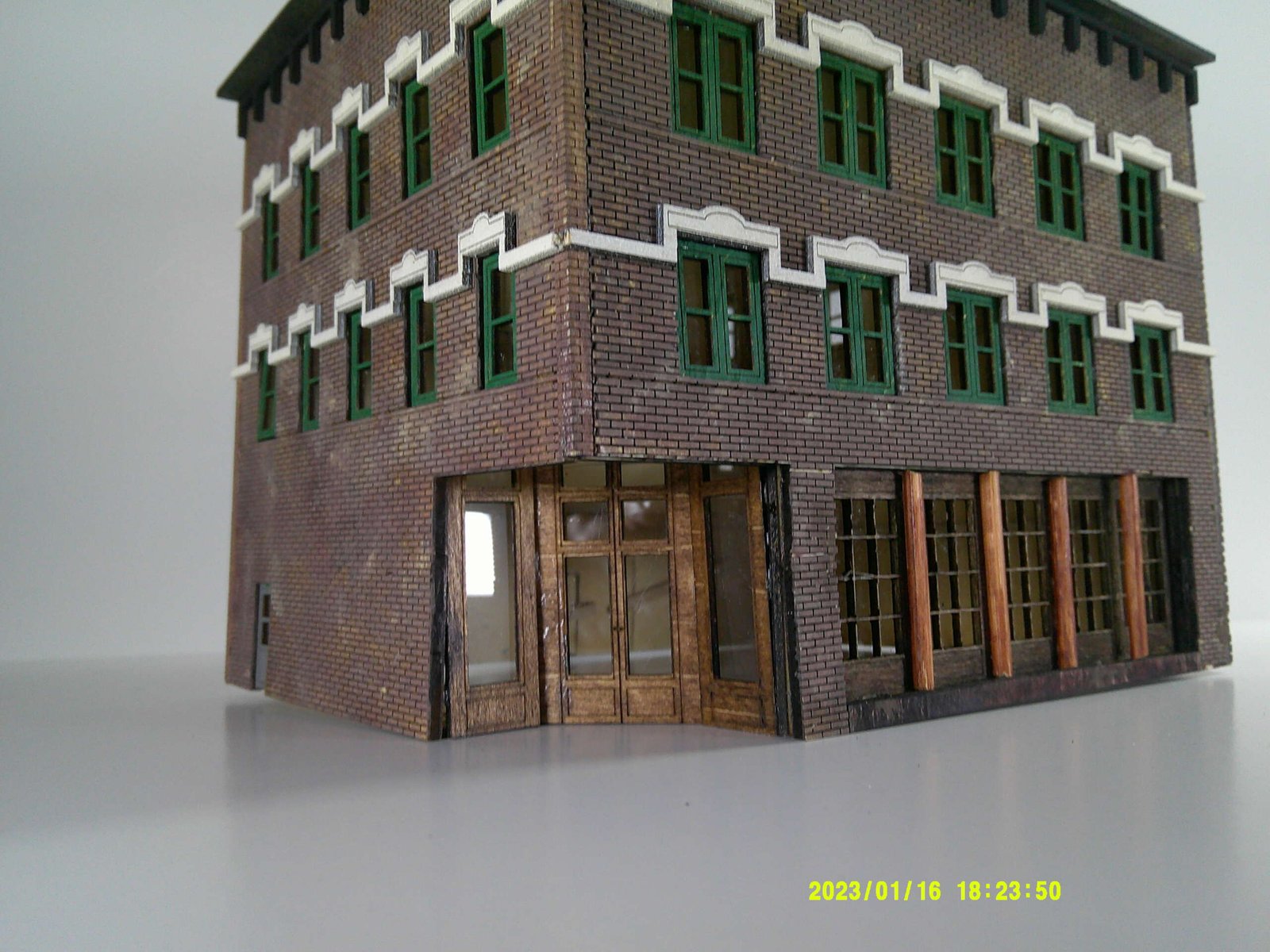HO Laser Building Kit - Harry's Bar - Marion-Block Building, Ocala, FL - Image 4