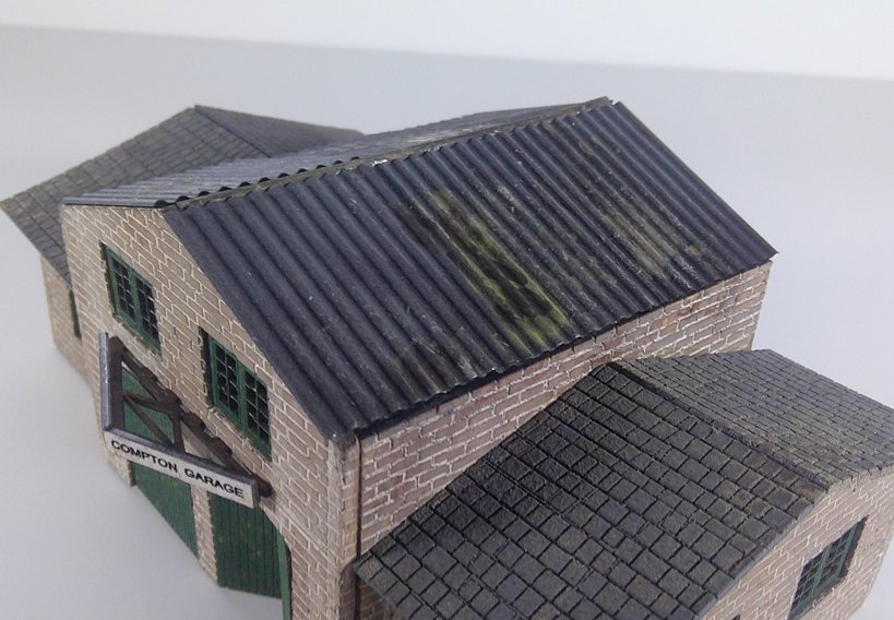 HO Laser Building Kit - Compton Gas Station & Auto Repair - Image 2