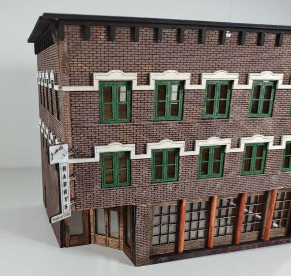 HO Laser Building Kit - Harry's Bar - Marion-Block Building, Ocala, FL